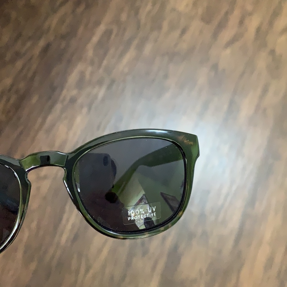 Ann Taylor Skyline sunglasses brand new - Picture 11 of 16